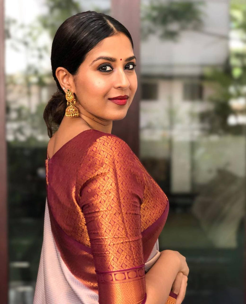 Cream And Red Trending Lichi Silk Saree For Wedding
