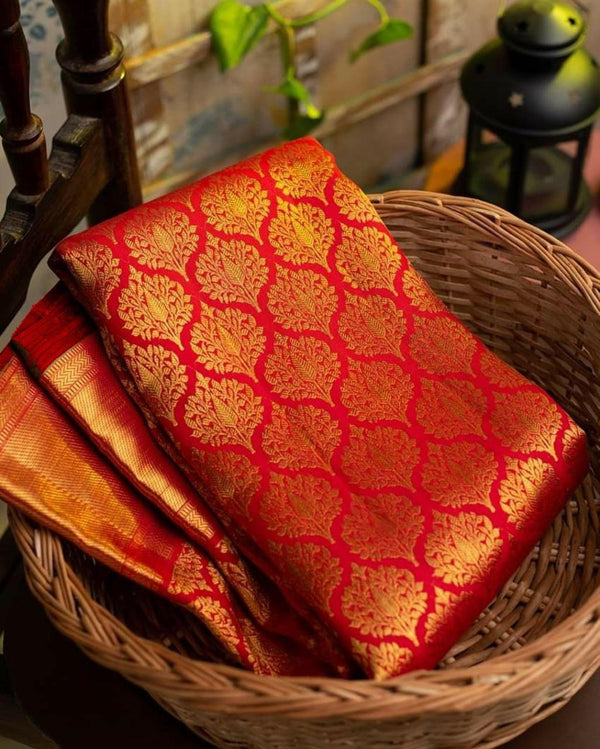 Yellow-red Beautiful Rich Pallu & Jacquard Work On All Over The Saree.